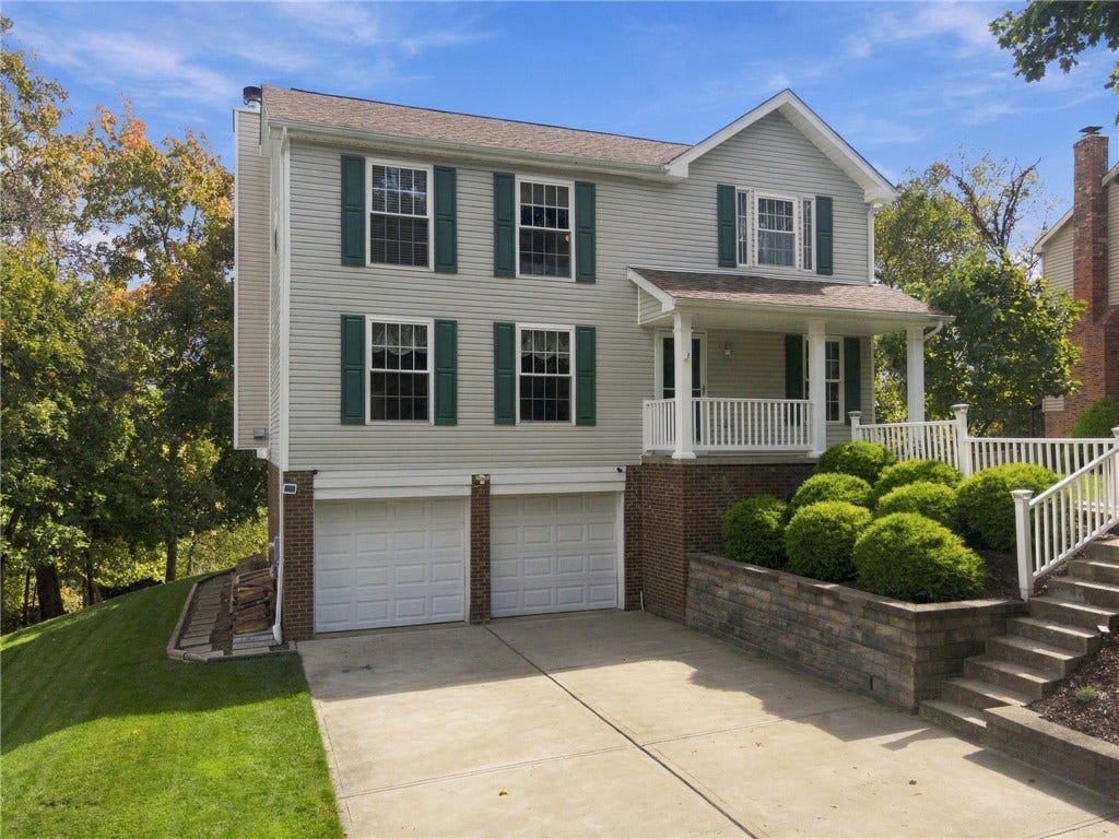 140 Slatewood Ct, Bethel Park, PA 15102 140 Slatewood Ct, Bethel Park, PA 15102
