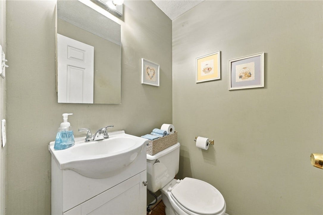 140 Slatewood Ct, Bethel Park, PA 15102 140 Slatewood Ct, Bethel Park, PA 15102