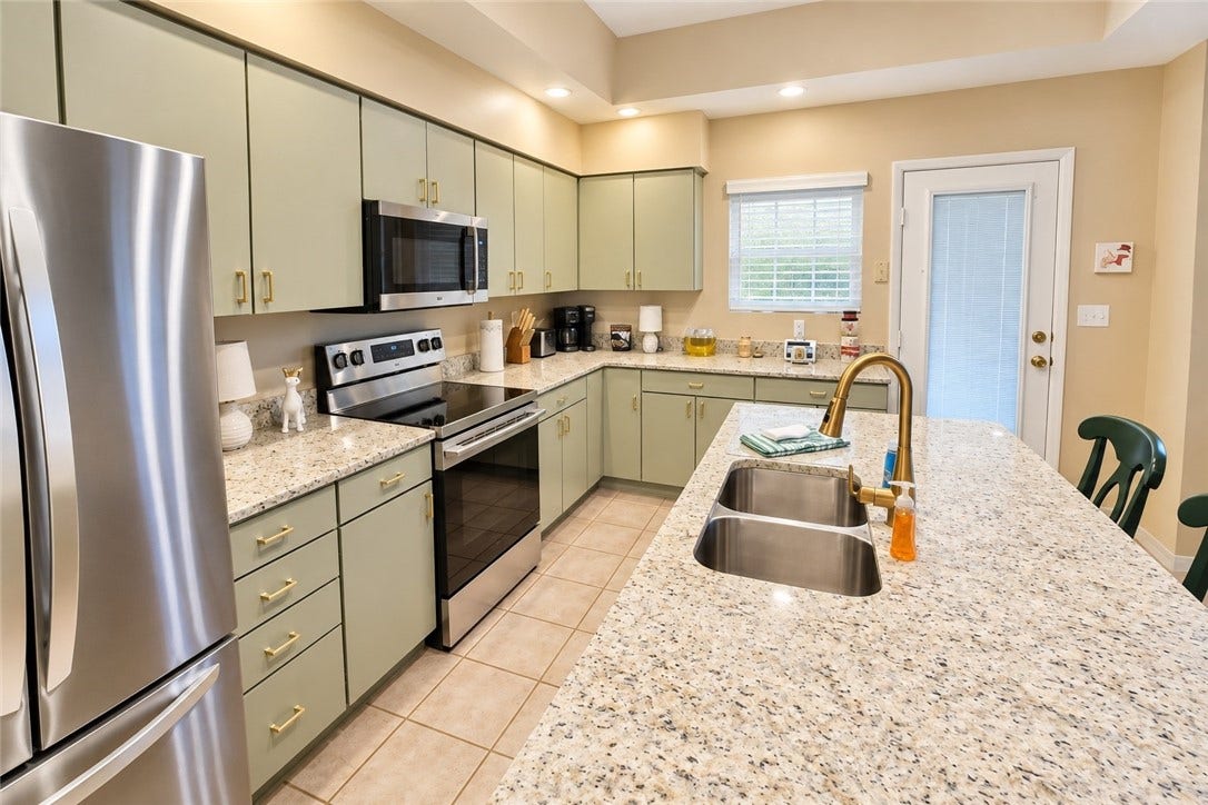 9064 Aspen Dr, Champion, PA 15622 9064 Aspen Dr, Champion, PA 15622
