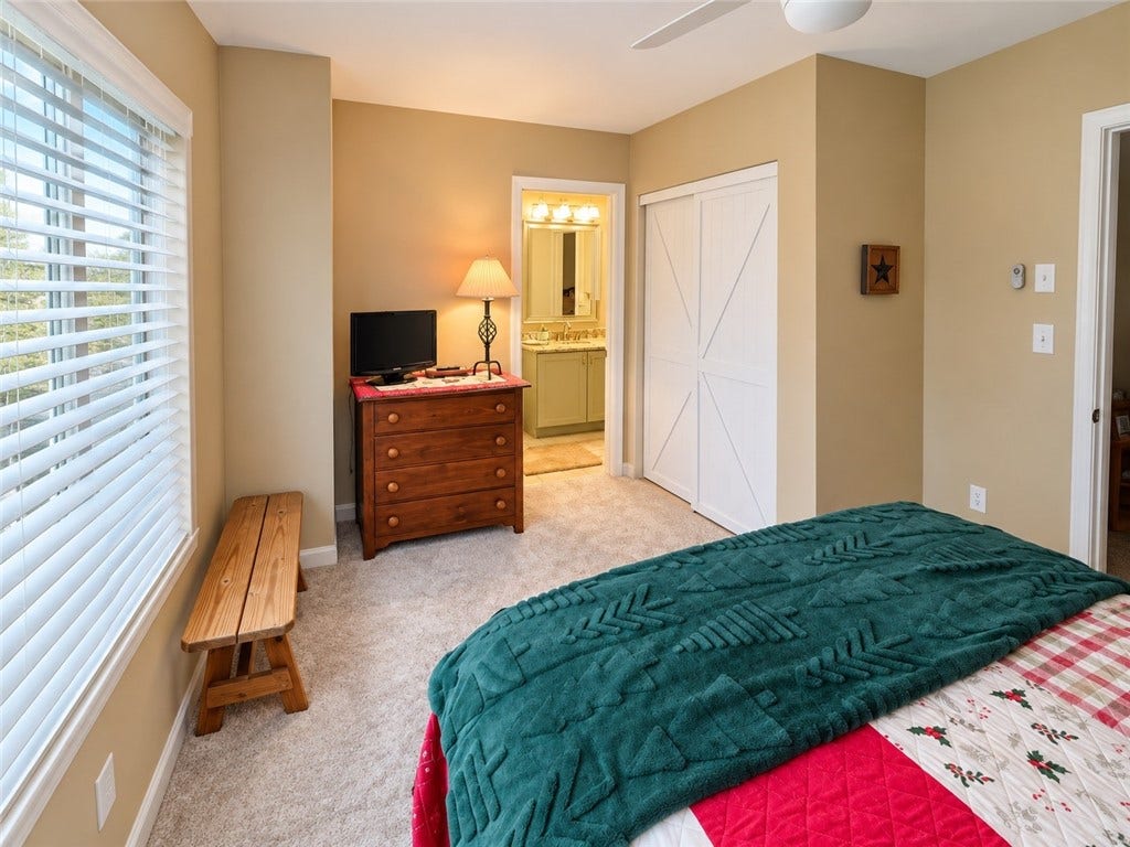 9064 Aspen Dr, Champion, PA 15622 9064 Aspen Dr, Champion, PA 15622