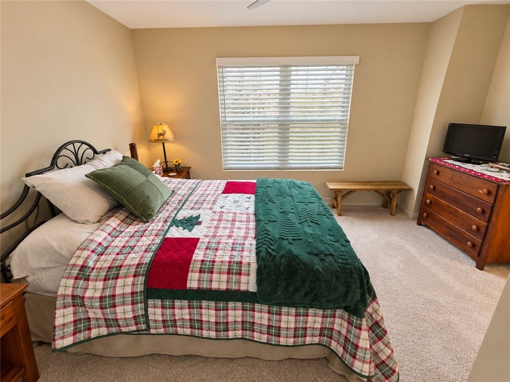9064 Aspen Dr, Champion, PA 15622 9064 Aspen Dr, Champion, PA 15622