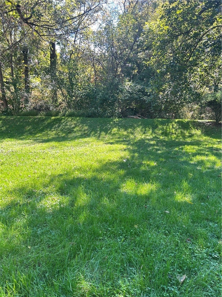 3037 Greenwald Rd, Bethel Park, PA 15102