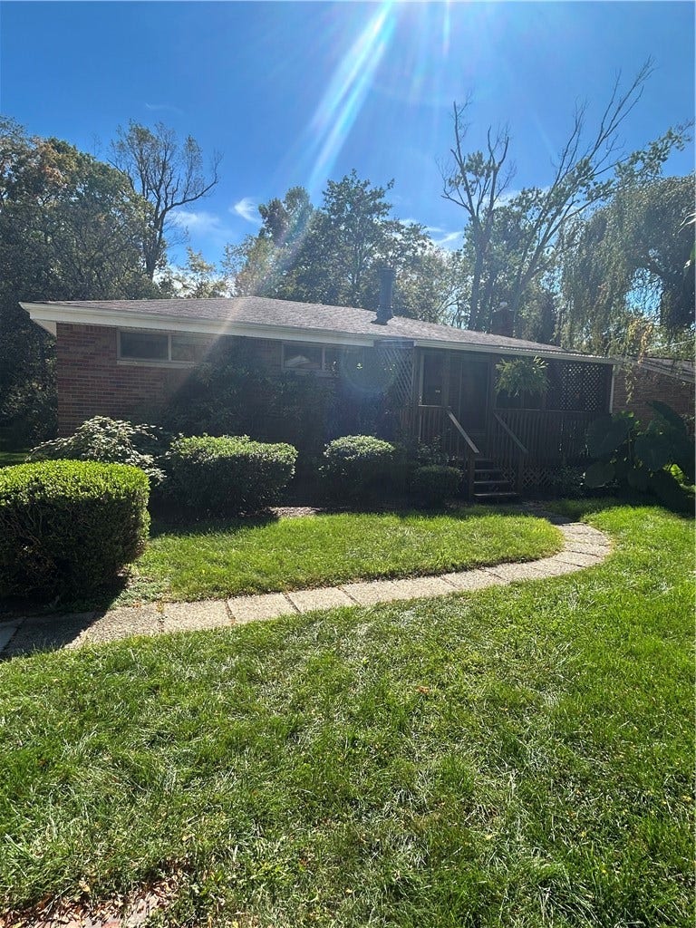 3037 Greenwald Rd, Bethel Park, PA 15102