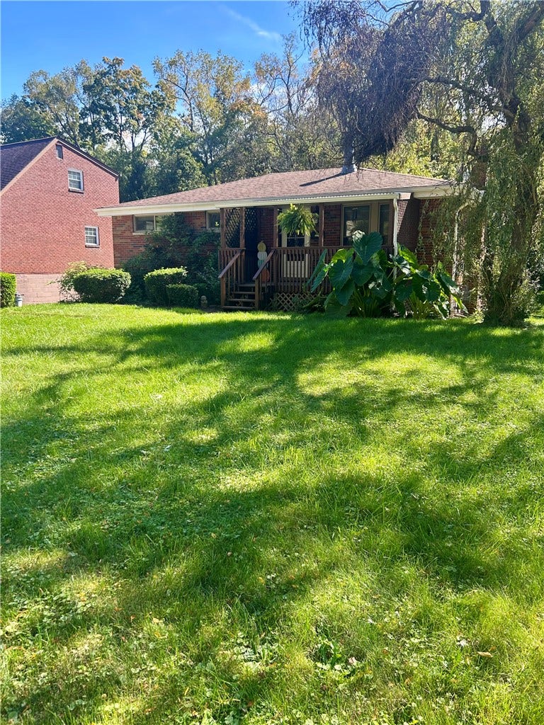 3037 Greenwald Rd, Bethel Park, PA 15102
