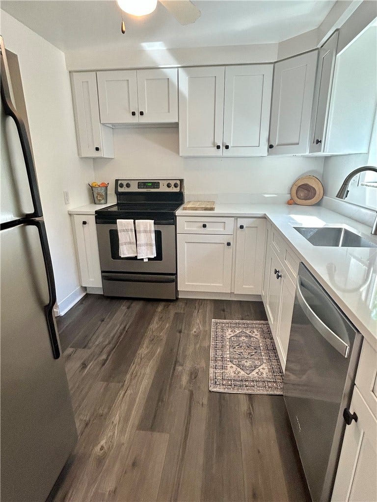 3037 Greenwald Rd, Bethel Park, PA 15102