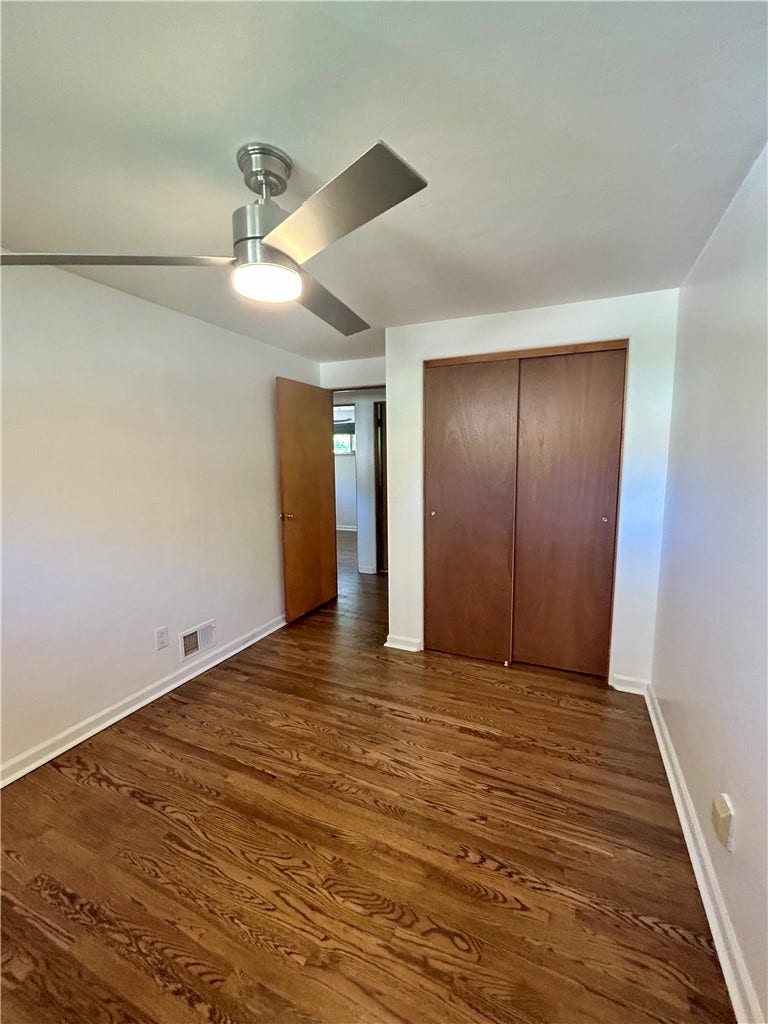 3037 Greenwald Rd, Bethel Park, PA 15102