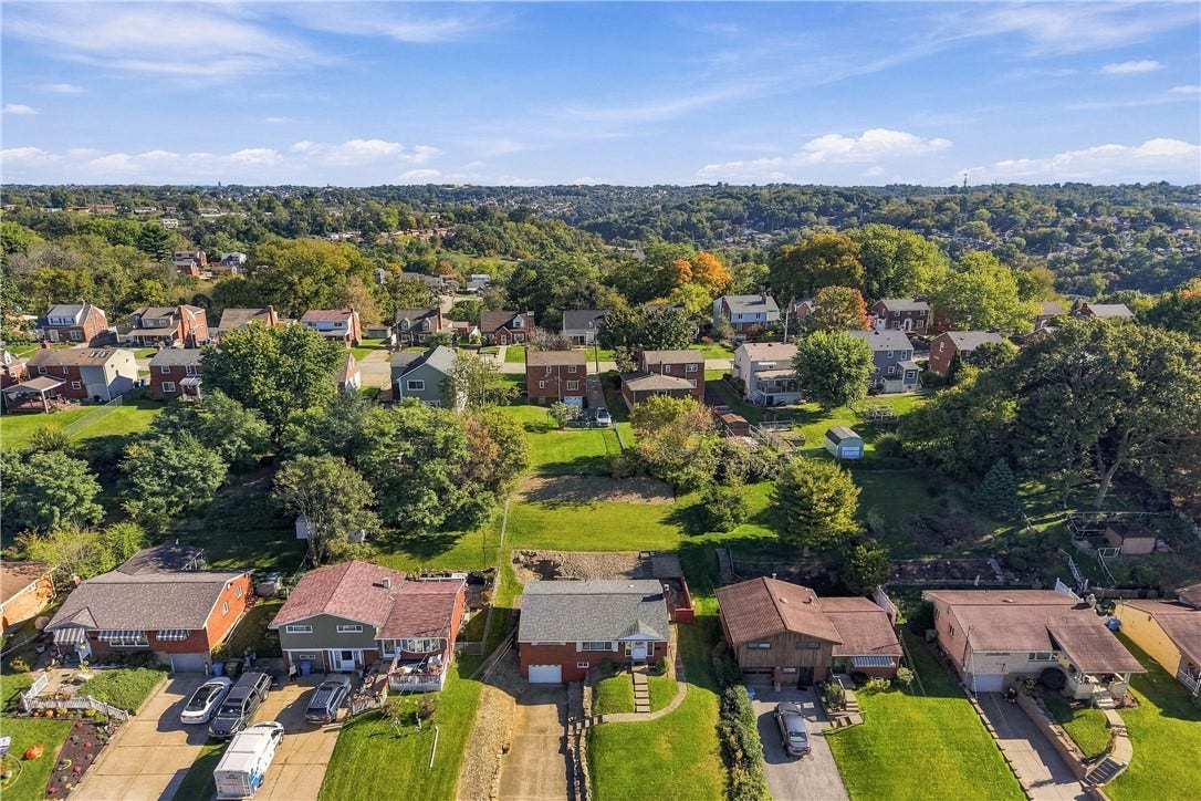 922 MAPLEWOOD DRIVE, Pittsburgh, PA 15234 922 MAPLEWOOD DRIVE, Pittsburgh, PA 15234