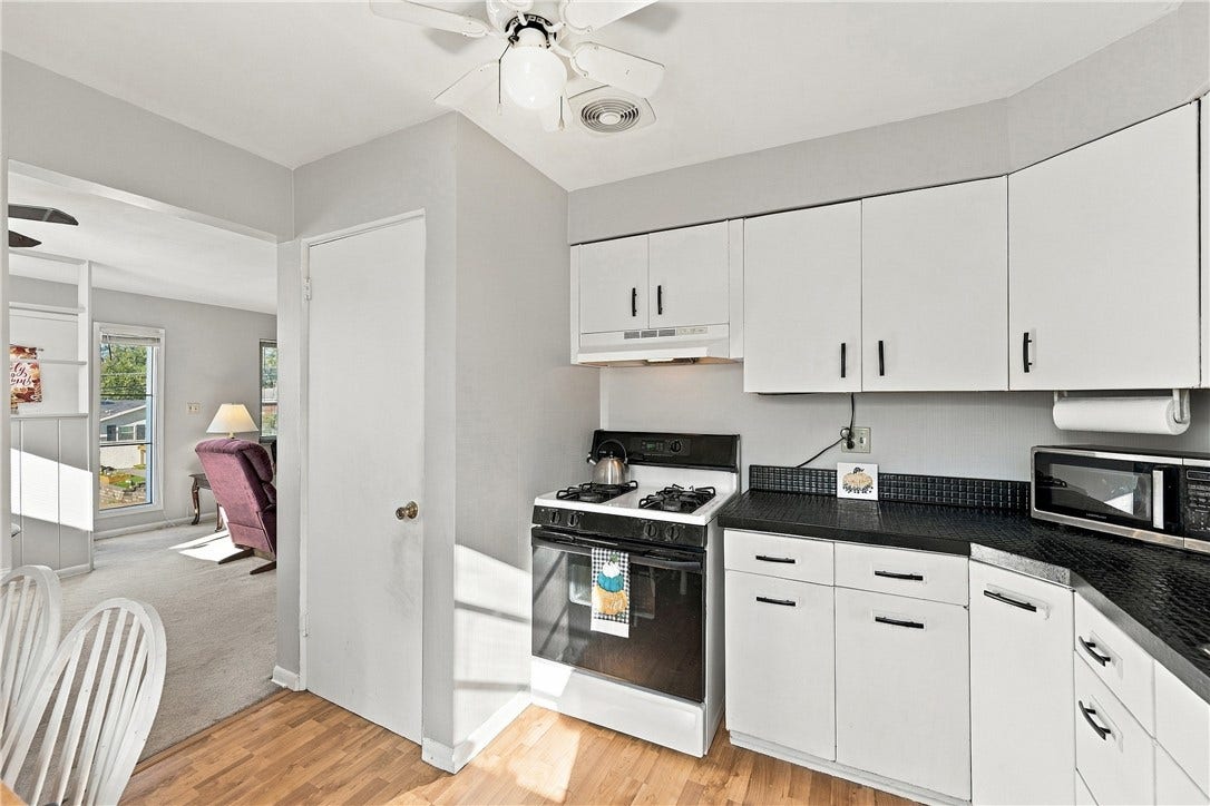 922 MAPLEWOOD DRIVE, Pittsburgh, PA 15234 922 MAPLEWOOD DRIVE, Pittsburgh, PA 15234