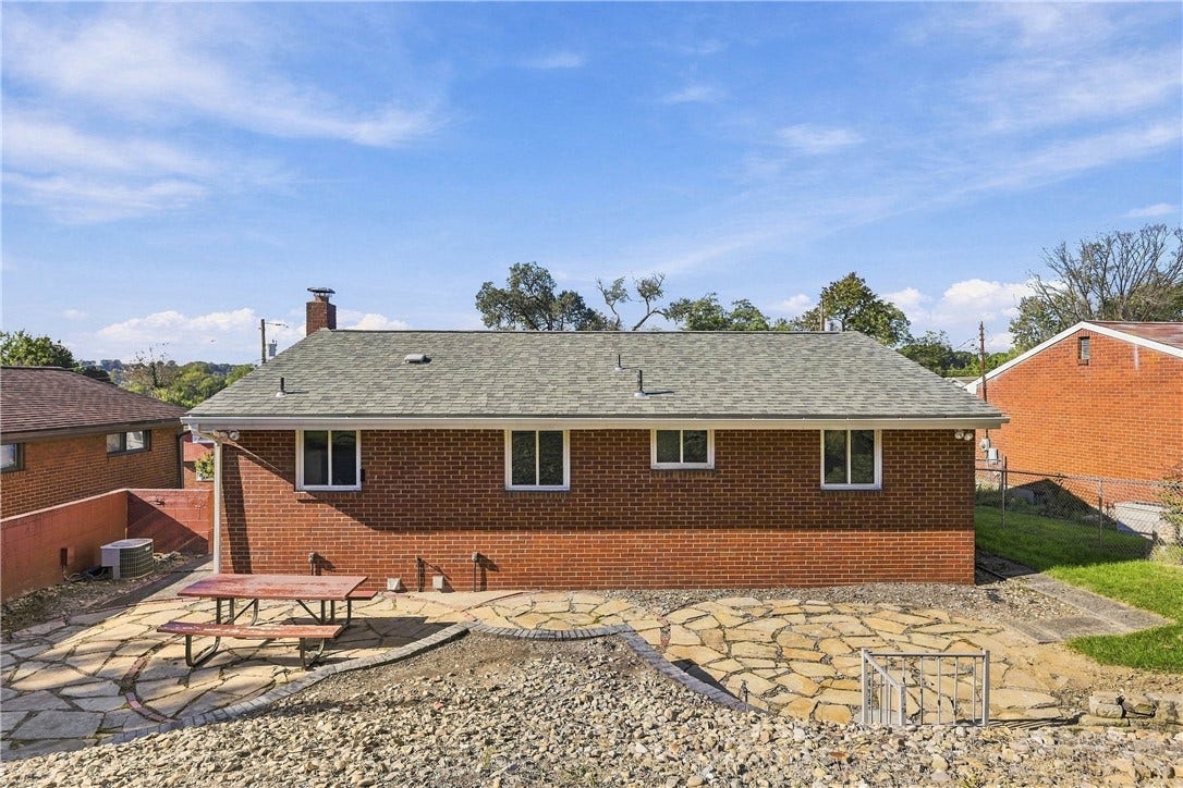 922 MAPLEWOOD DRIVE, Pittsburgh, PA 15234 922 MAPLEWOOD DRIVE, Pittsburgh, PA 15234