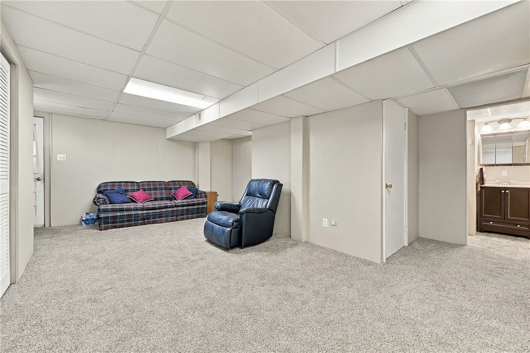 922 MAPLEWOOD DRIVE, Pittsburgh, PA 15234 922 MAPLEWOOD DRIVE, Pittsburgh, PA 15234
