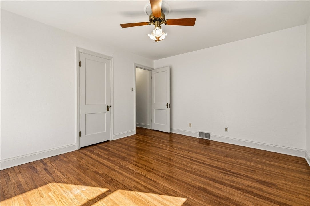 6 Robb Hollow Rd, Pittsburgh, PA 15243