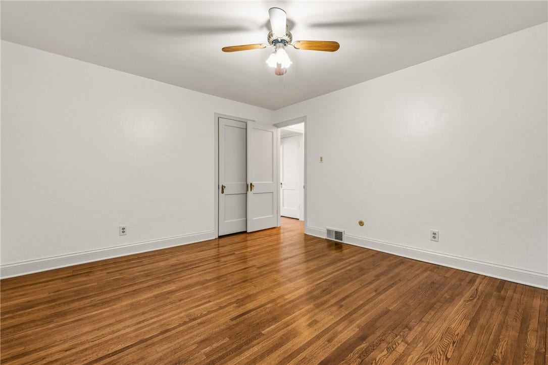 6 Robb Hollow Rd, Pittsburgh, PA 15243
