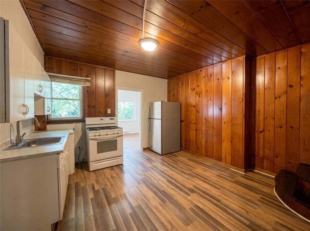 226 Flowers Ave, Pittsburgh, PA 15207 226 Flowers Ave, Pittsburgh, PA 15207