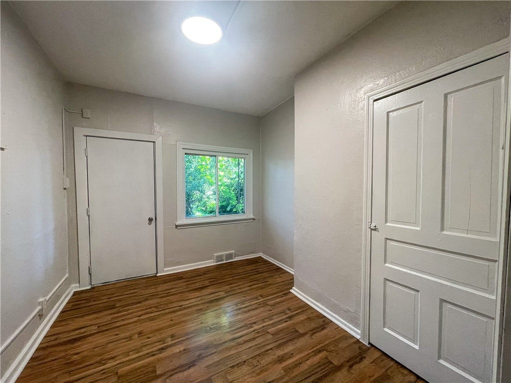 226 Flowers Ave, Pittsburgh, PA 15207 226 Flowers Ave, Pittsburgh, PA 15207