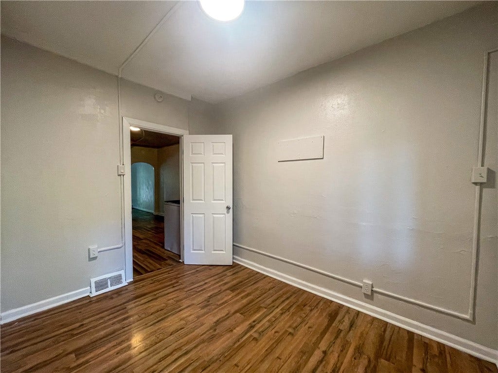 226 Flowers Ave, Pittsburgh, PA 15207 226 Flowers Ave, Pittsburgh, PA 15207