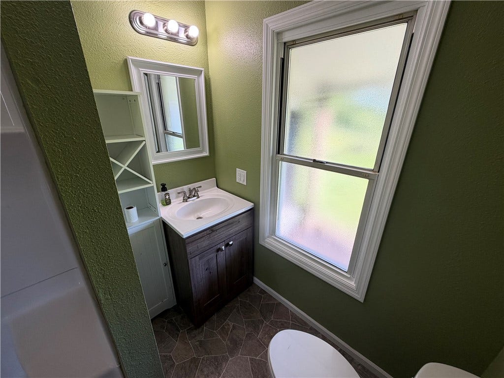 235 Jefferson Ave, Uniontown, PA 15472