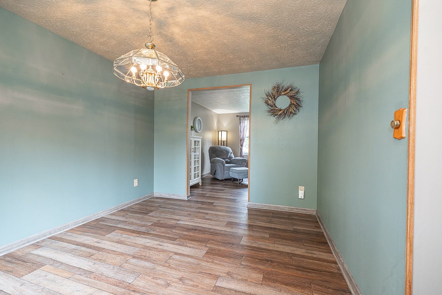 2415 Sapling Street, Glenshaw, PA 15116