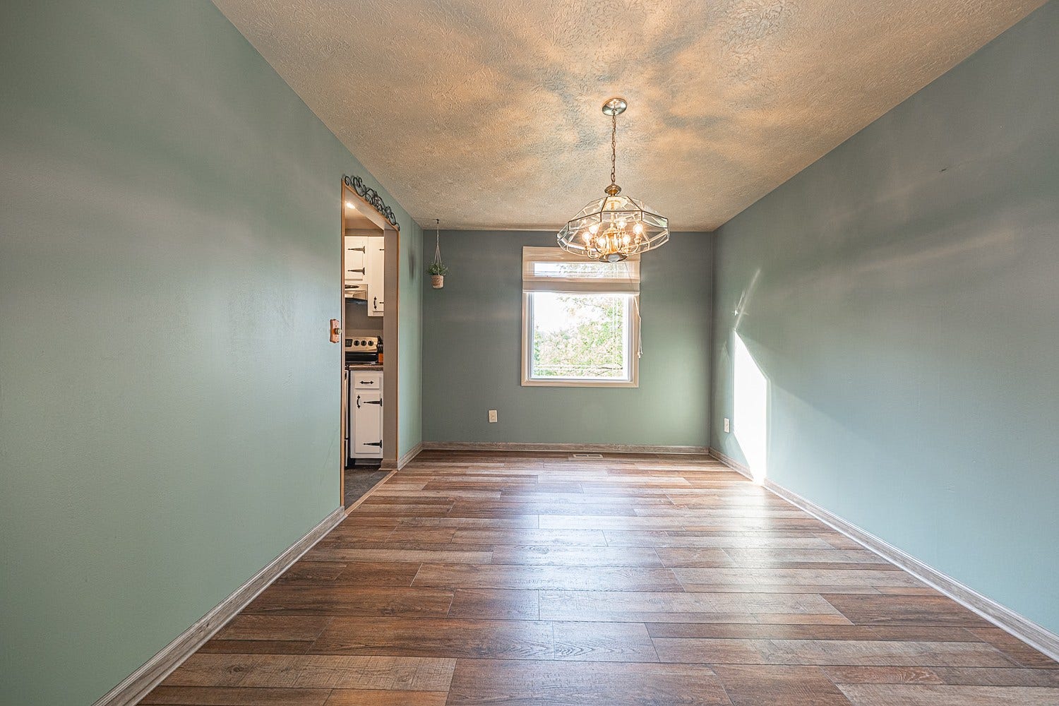 2415 Sapling Street, Glenshaw, PA 15116