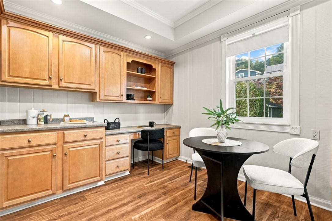 123 4th Street, Pittsburgh, PA 15215 123 4th Street, Pittsburgh, PA 15215