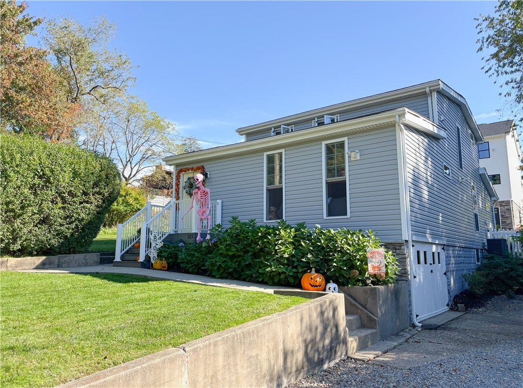 221 Wilson Ave, Pittsburgh, PA 15237