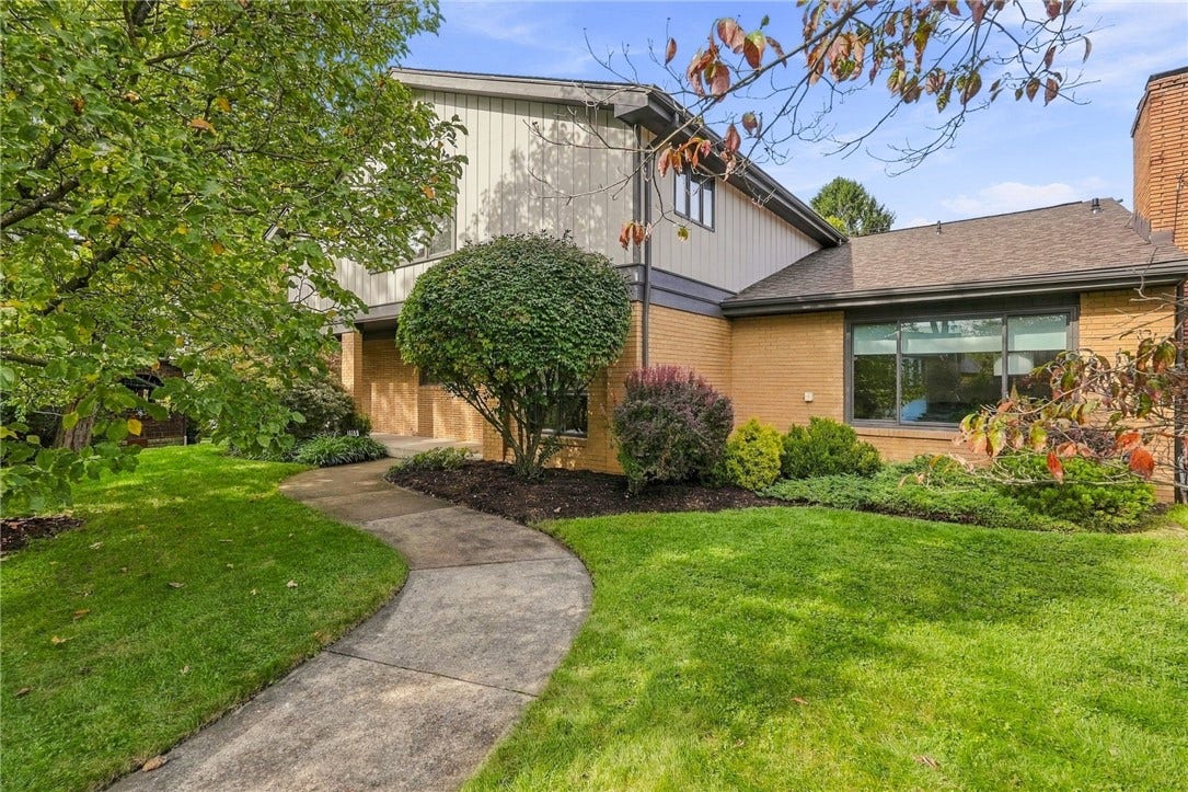 7135 Roycrest Place, Pittsburgh, PA 15208 7135 Roycrest Place, Pittsburgh, PA 15208