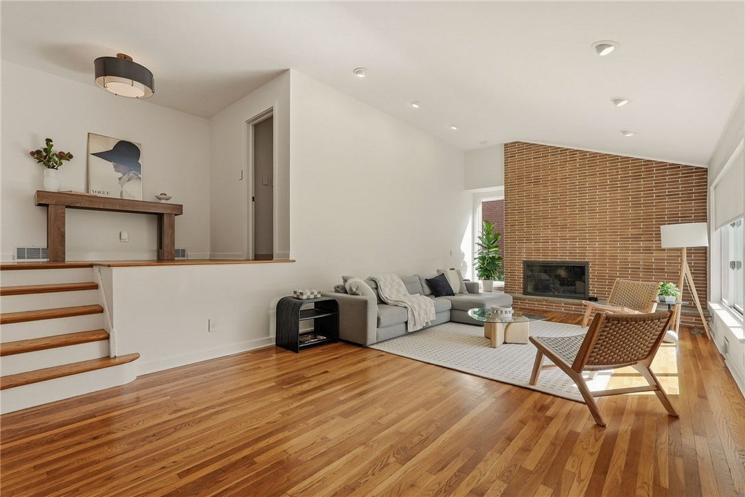 7135 Roycrest Place, Pittsburgh, PA 15208 7135 Roycrest Place, Pittsburgh, PA 15208
