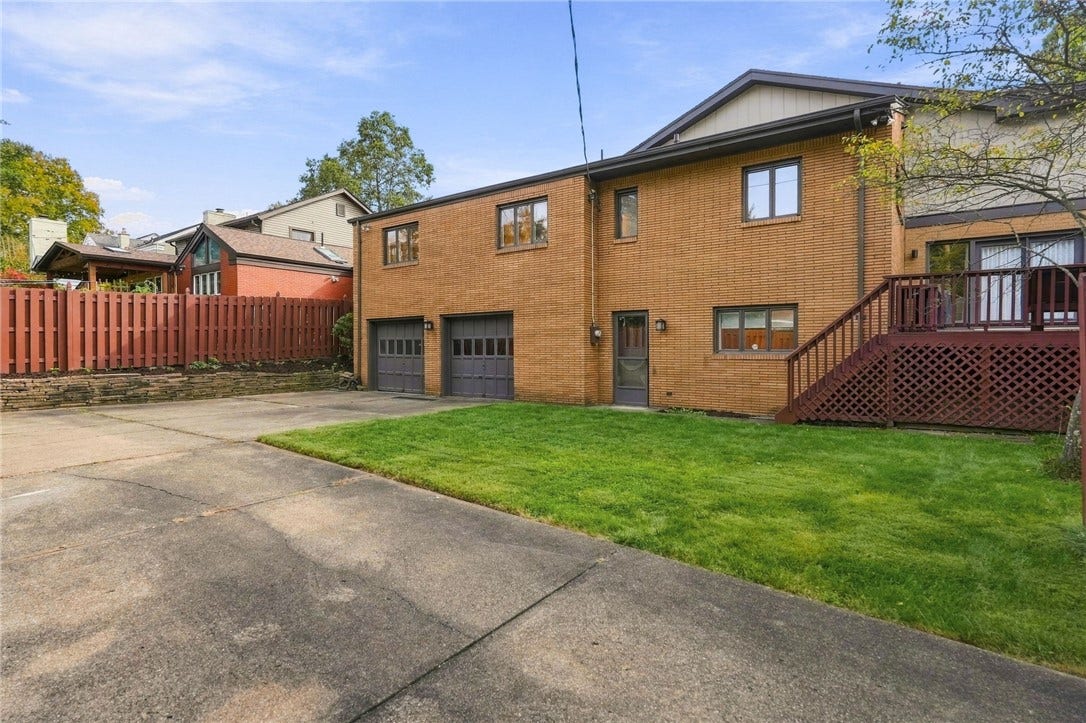 7135 Roycrest Place, Pittsburgh, PA 15208 7135 Roycrest Place, Pittsburgh, PA 15208