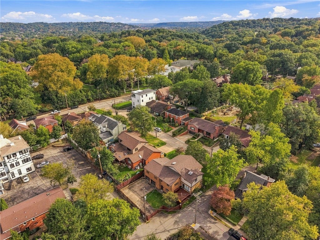 7135 Roycrest Place, Pittsburgh, PA 15208 7135 Roycrest Place, Pittsburgh, PA 15208