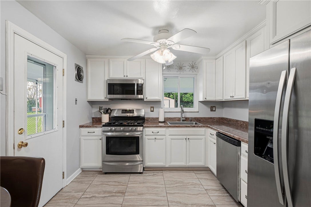 22 Highbury Rd, Cheswick, PA 15024 22 Highbury Rd, Cheswick, PA 15024