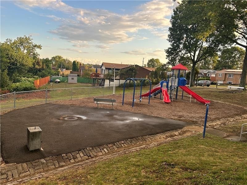 22 Highbury Rd, Cheswick, PA 15024 Highbury Park with Playground, Pickleball Court, Pavillion & Ballfield