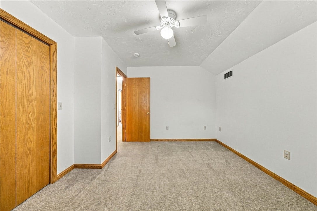 909 CLAYTON DR, Greensburg, PA 15601 909 CLAYTON DR, Greensburg, PA 15601