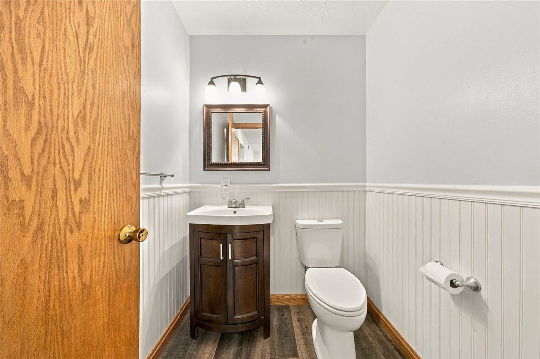909 CLAYTON DR, Greensburg, PA 15601 909 CLAYTON DR, Greensburg, PA 15601