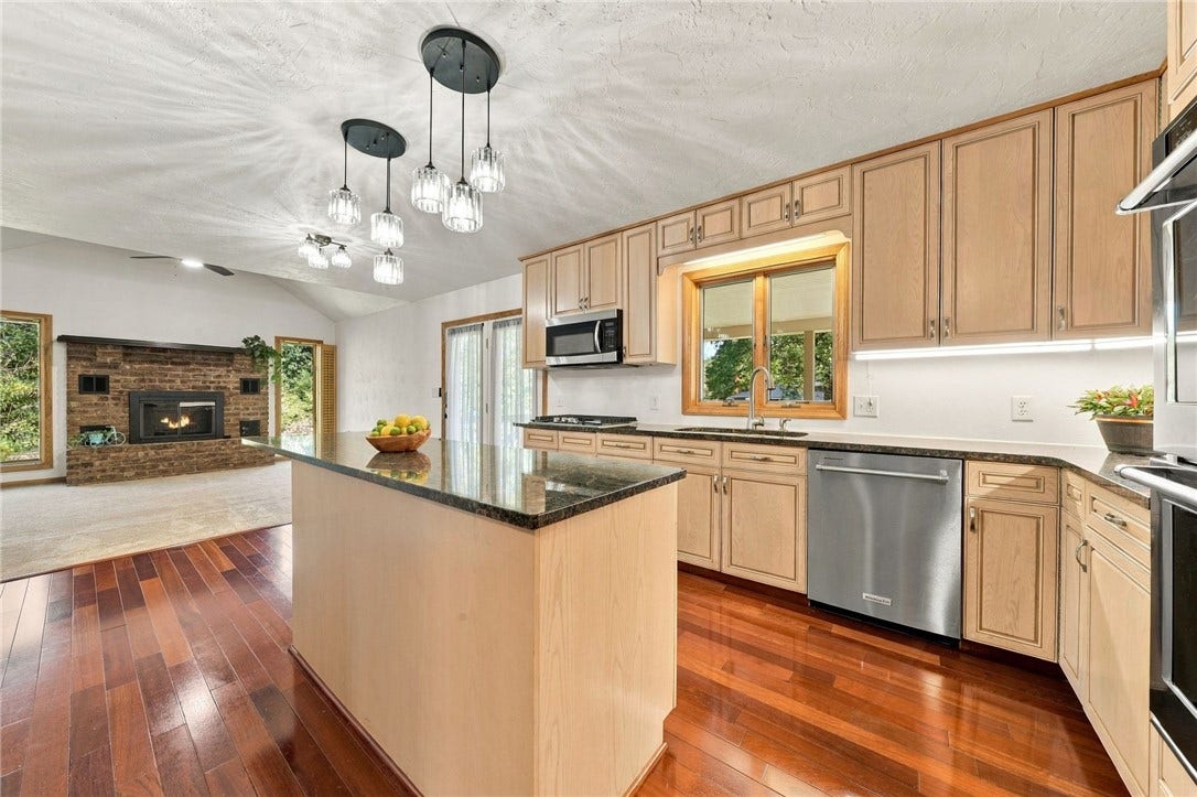 909 CLAYTON DR, Greensburg, PA 15601 909 CLAYTON DR, Greensburg, PA 15601