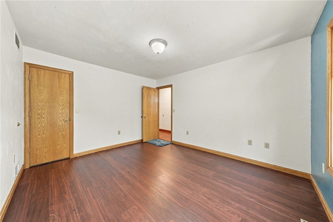 909 CLAYTON DR, Greensburg, PA 15601 909 CLAYTON DR, Greensburg, PA 15601