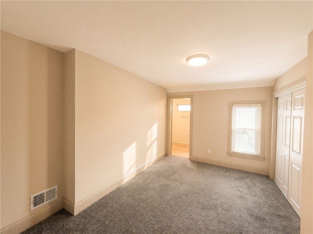 1520 1/2 4th Ave, Coraopolis, PA 15108 1520 1/2 4th Ave, Coraopolis, PA 15108