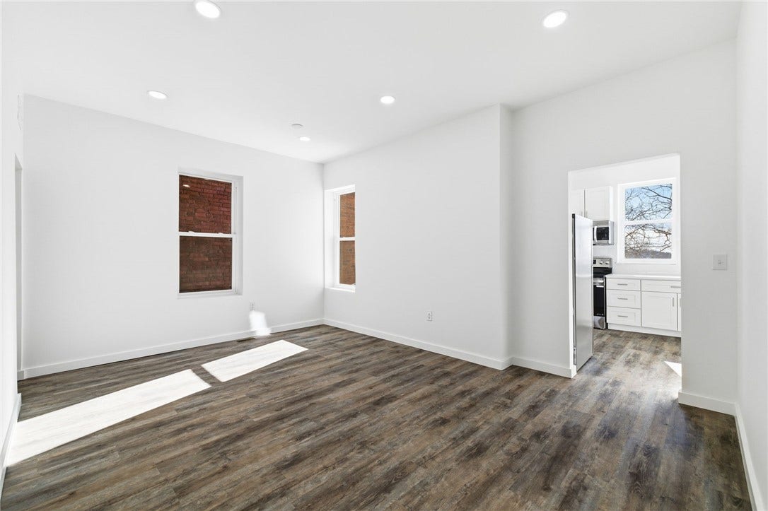 125 Hawkins Ave, Pittsburgh, PA 15214