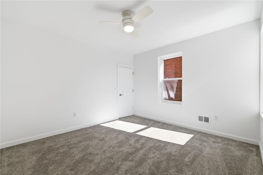 125 Hawkins Ave, Pittsburgh, PA 15214