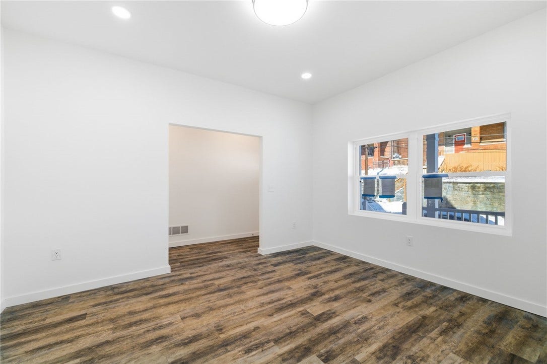125 Hawkins Ave, Pittsburgh, PA 15214