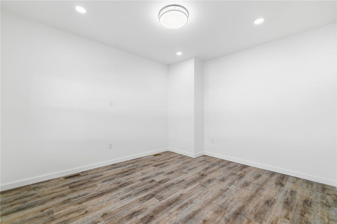 125 Hawkins Ave, Pittsburgh, PA 15214