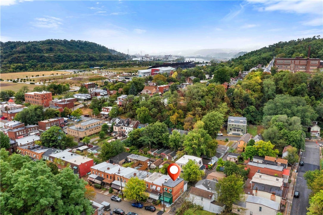 237 Glen Caladh St., Pittsburgh, PA 15207 237 Glen Caladh St., Pittsburgh, PA 15207