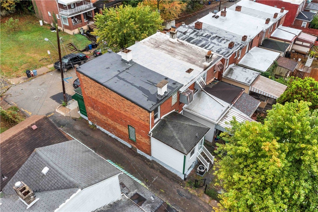 237 Glen Caladh St., Pittsburgh, PA 15207 237 Glen Caladh St., Pittsburgh, PA 15207