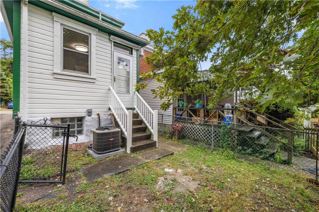 237 Glen Caladh St., Pittsburgh, PA 15207 237 Glen Caladh St., Pittsburgh, PA 15207