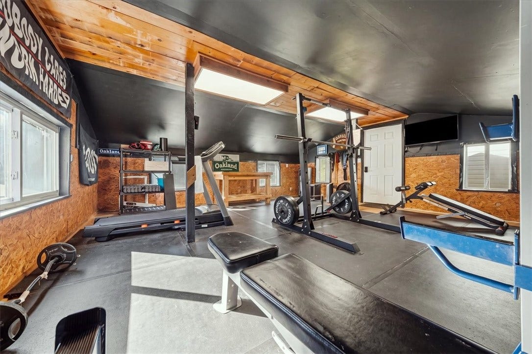 9735 Mccutcheon Ave, Pittsburgh, PA 15237 9735 Mccutcheon Ave, Pittsburgh, PA 15237
