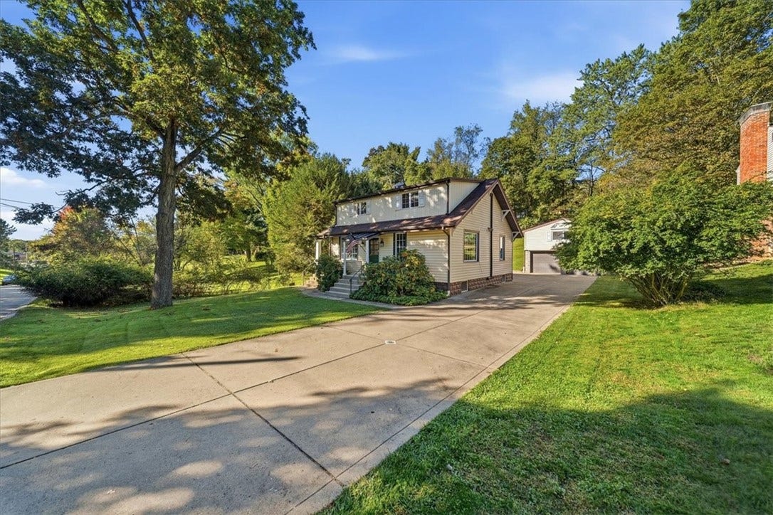 9735 Mccutcheon Ave, Pittsburgh, PA 15237 9735 Mccutcheon Ave, Pittsburgh, PA 15237
