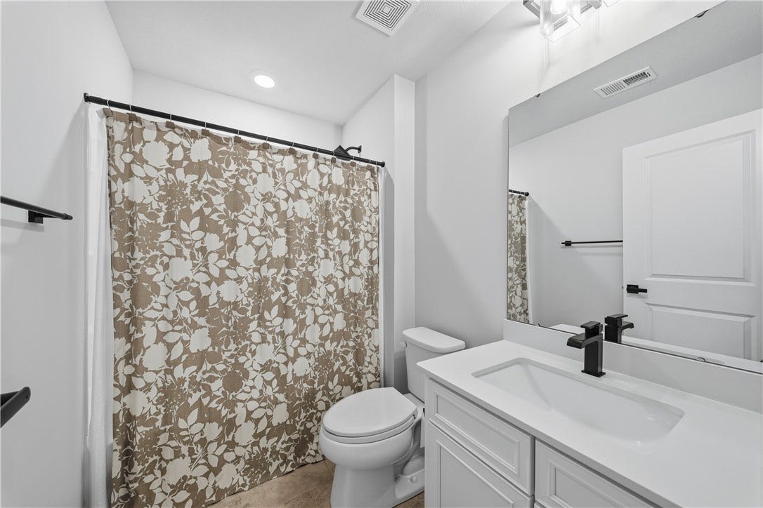 325 Crest Ln, Mars, PA 16046