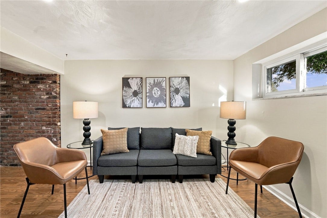 4052 Crestwood Drive, Gibsonia, PA 15044 4052 Crestwood Drive, Gibsonia, PA 15044