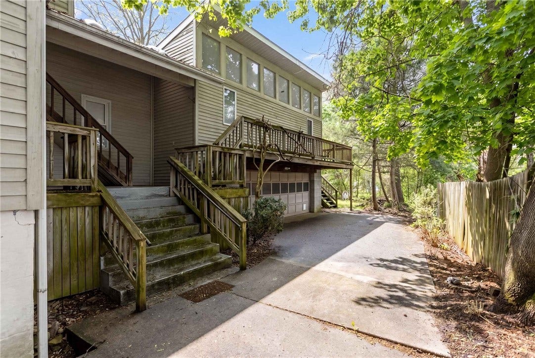 700 Bridge Street, North Huntingdon, PA 15642