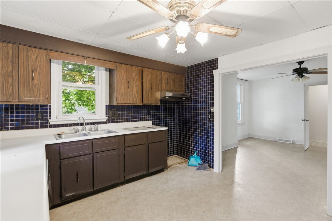 700 Bridge Street, North Huntingdon, PA 15642