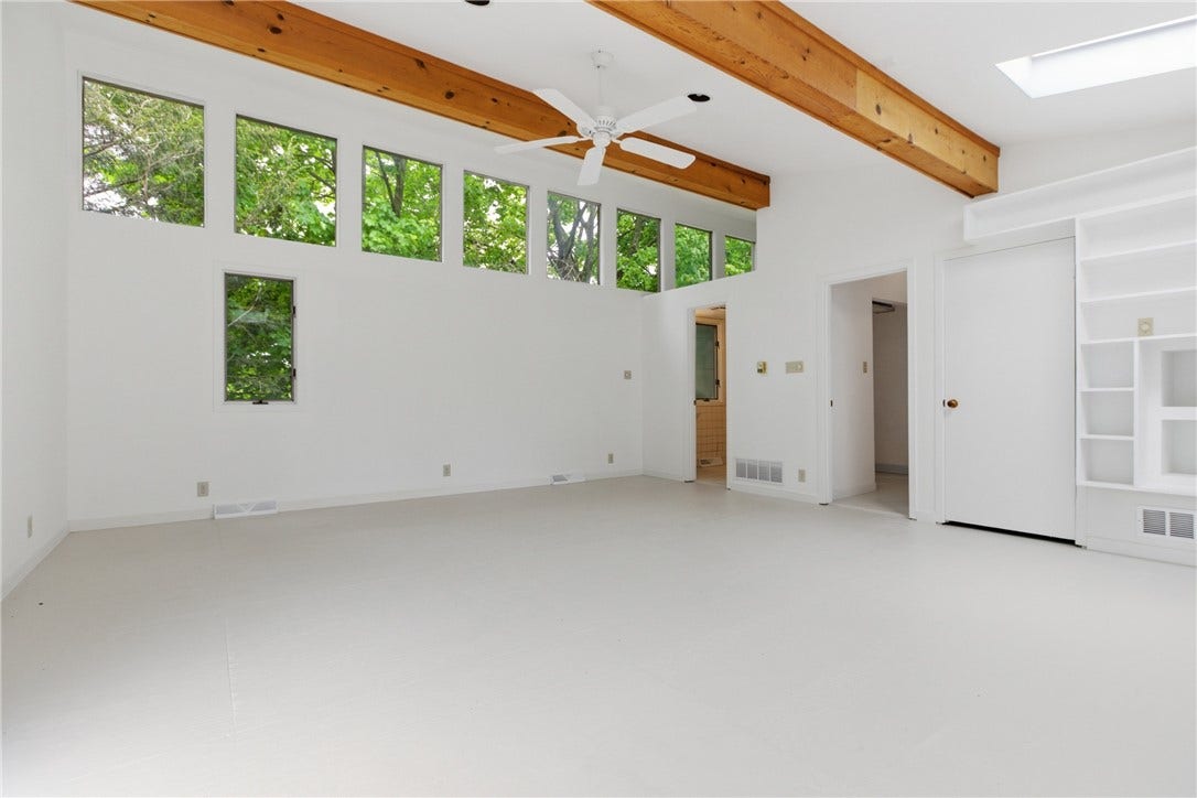 700 Bridge Street, North Huntingdon, PA 15642