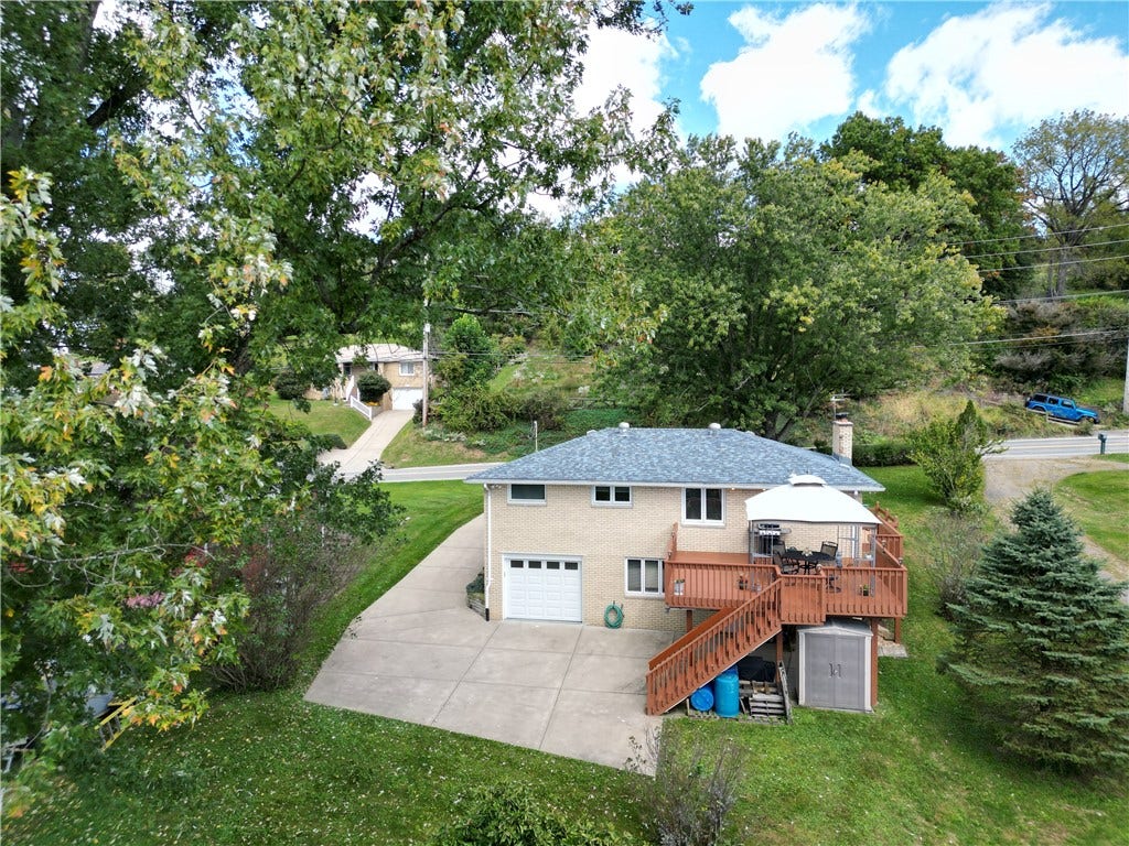 4239 Finleyville Elrama Road, Finleyville, PA 15332 Plenty of Off Street Parking!